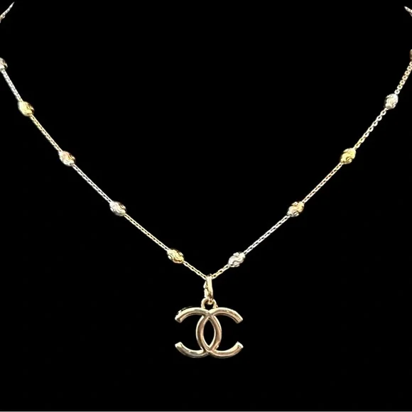CC Logo Luxe-Inspired Pendant On Tri-Tone Sterling/Gold/Rose Gold Chain✨NWOT✨ - Picture 3 of 6